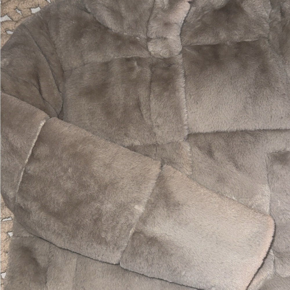NWT A&F Mini Puffer - Picture 2 of 6